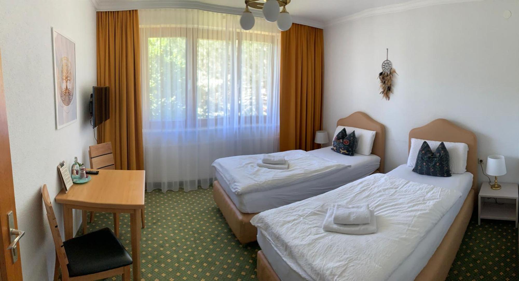 Dorfpension Mariahilfberg Gutenstein Exteriör bild