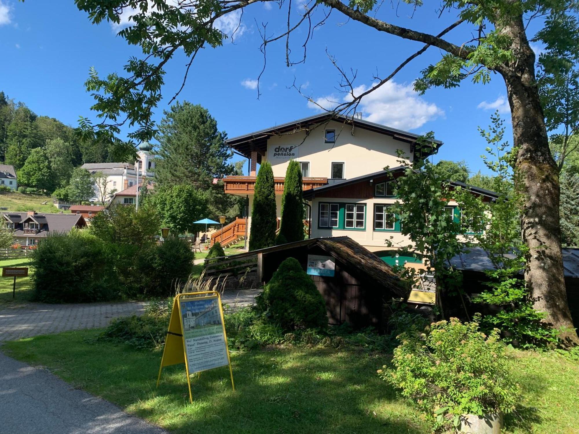 Dorfpension Mariahilfberg Gutenstein Exteriör bild
