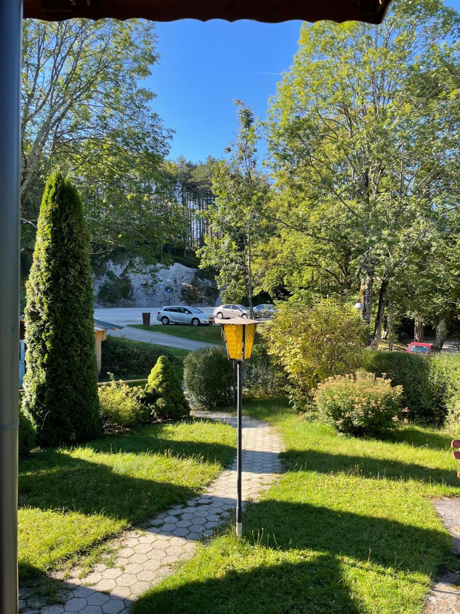 Dorfpension Mariahilfberg Gutenstein Exteriör bild